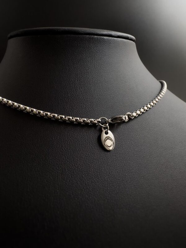 shark heritage necklace